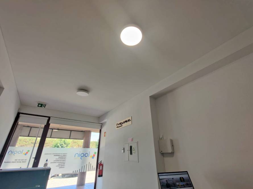 Login adota medidas para fazer face à crise energética